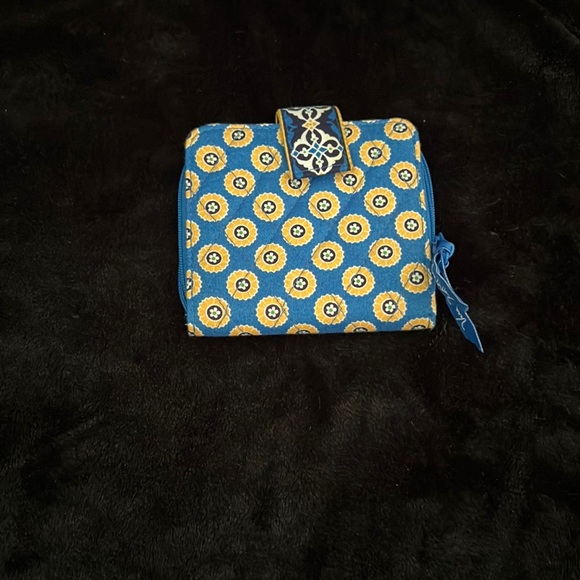 Vera bradley wallet - Picture 1 of 3
